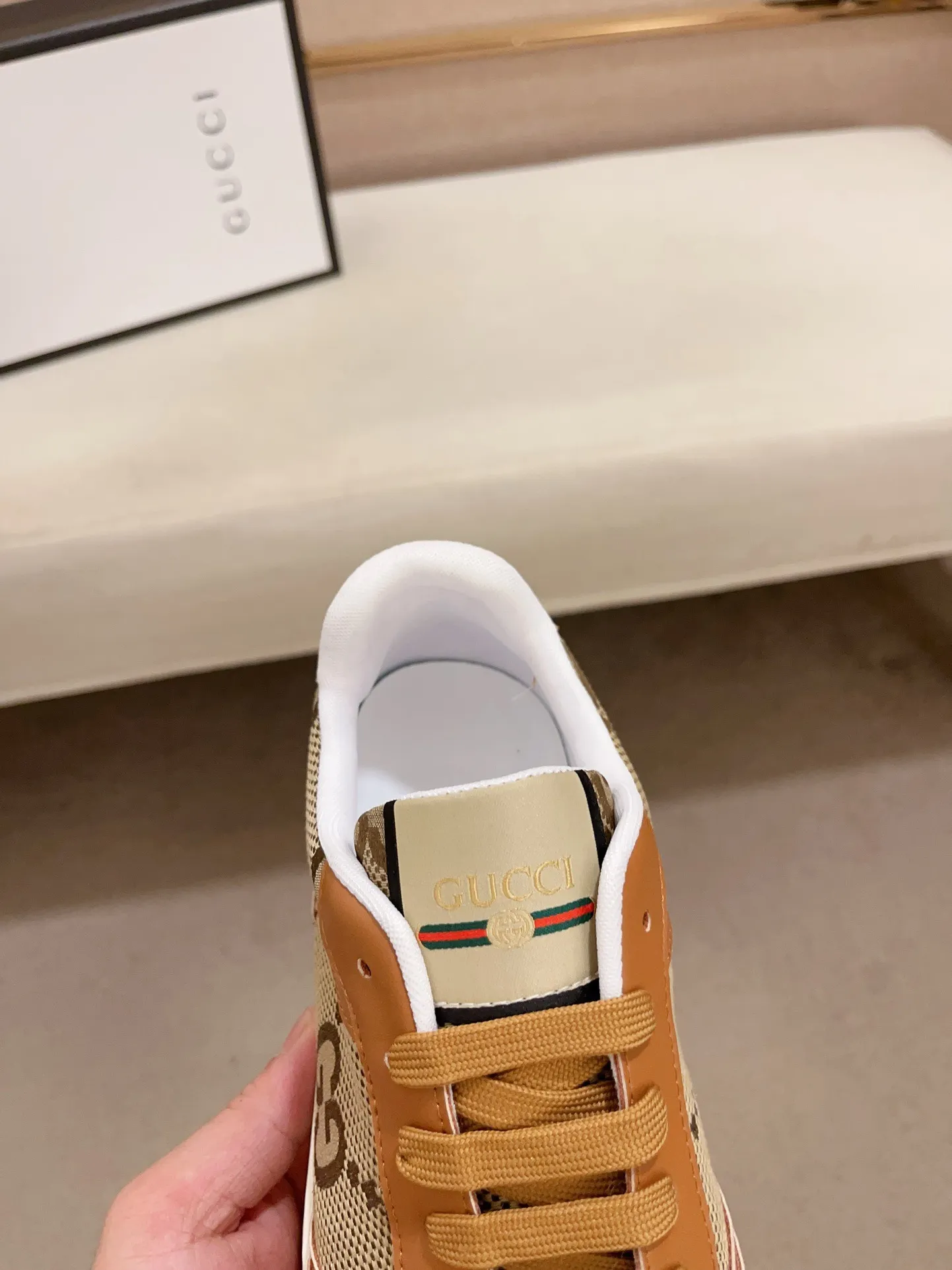 Men's shoes💰 420💰【gucci】Gucci men's latest series of casual shoes! The official website is built 1:1. The upper is made of imported high-quality cowhide, and the lining is made of high-quality sheepskin, which is soft and comfortable. Picky selection of materials and exquisite workmanship give you the best enjoyment. Number of yards: 38-44 yards. (Can be customized for 45 non-refundable)